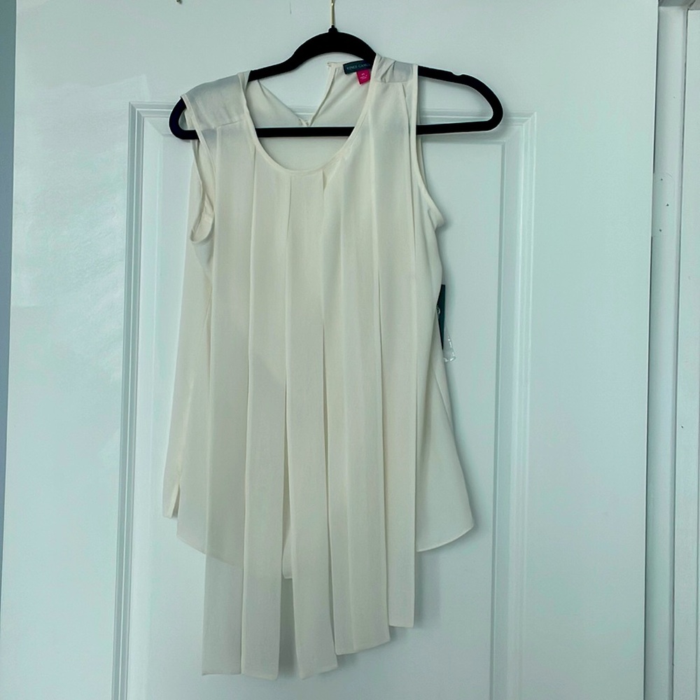 New Vince Camuto flowy oversized  top